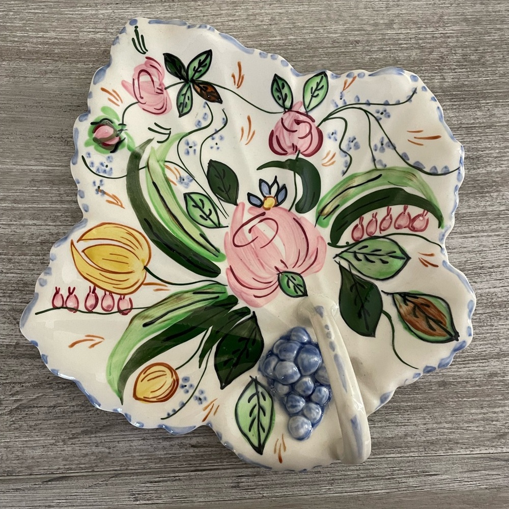 Blue Ridge China Southern Potteries Verna Handled Leaf Dish